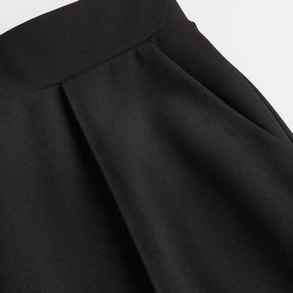 H&M Elegant Black Women's high waist dress pants size large - Picture 2 of 5